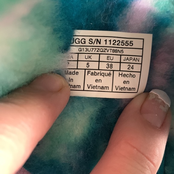 Ugg Yeah (aquatic blue) marble slipper /slide size 7 NWOT - Picture 8 of 11